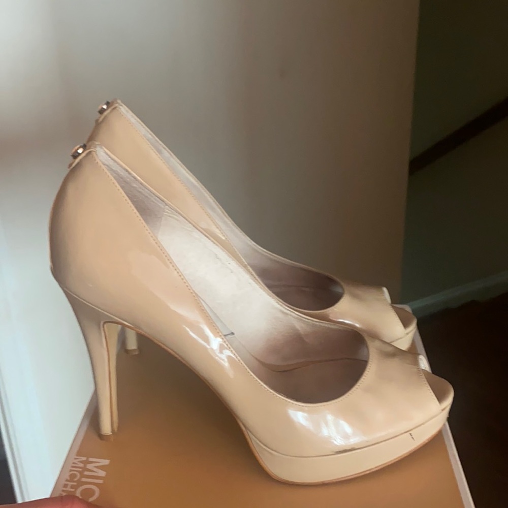 nude patent peep toe pumps